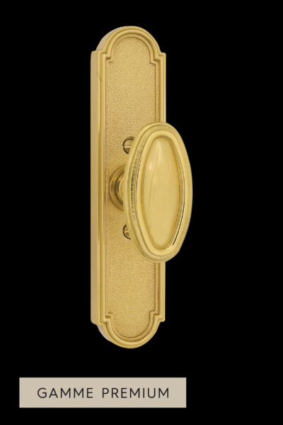 Boitier de recouvrement 102